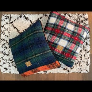 Uniqlo JWA Cushion Sets (2 cushions)